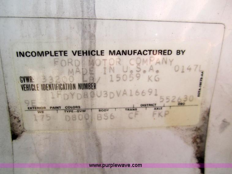 image for item 3313 1983 Ford C8000 pumper firetruck