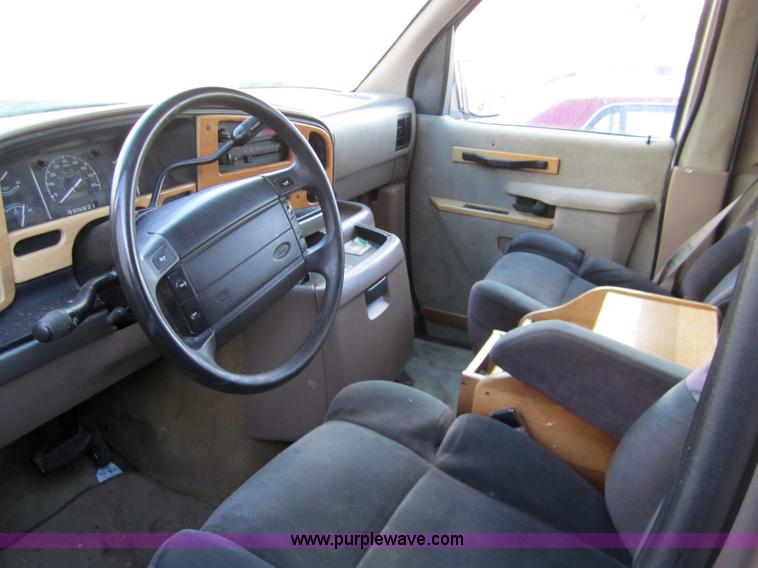 image for item 3314 1994 Ford E150 Econoline cargo van
