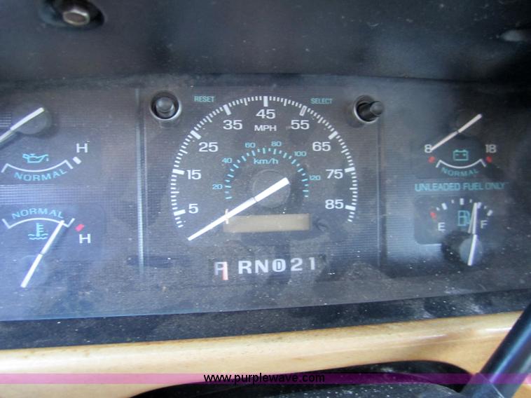 image for item 3314 1994 Ford E150 Econoline cargo van