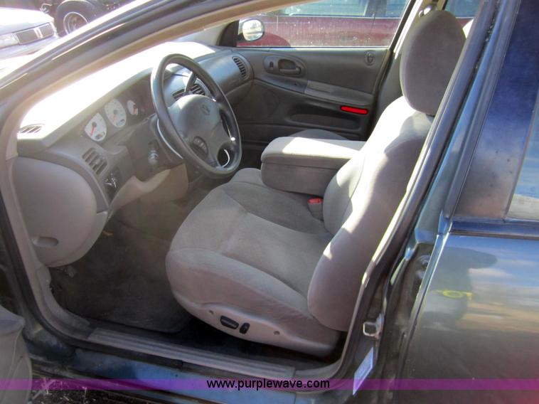 image for item 3315 2002 Dodge Intrepid SE