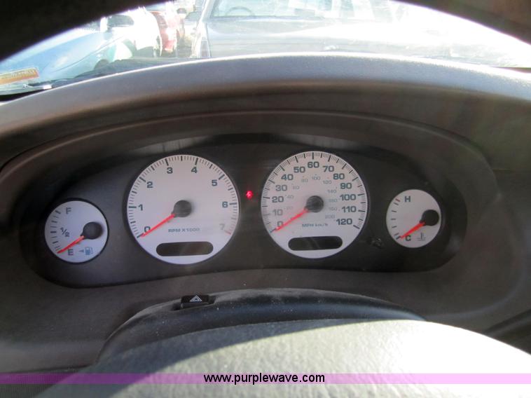 image for item 3315 2002 Dodge Intrepid SE