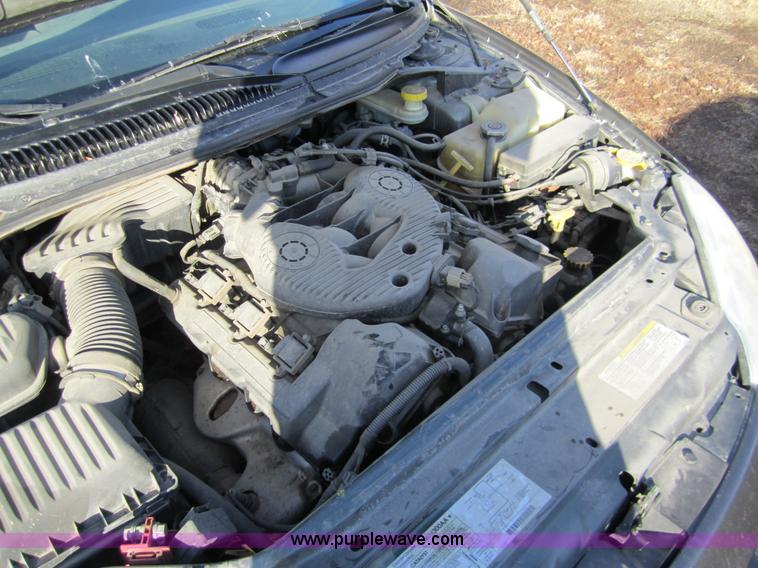 image for item 3315 2002 Dodge Intrepid SE