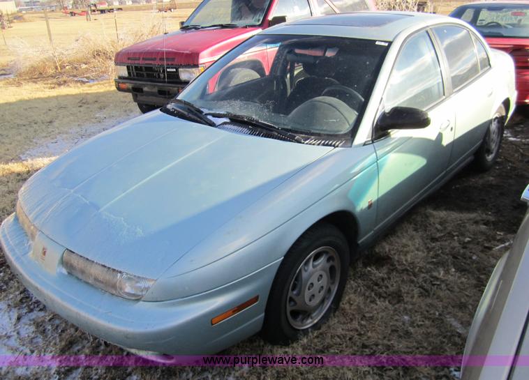 image for item 3316 1997 Saturn SL2