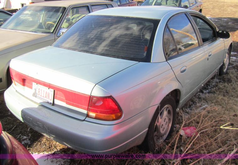 image for item 3316 1997 Saturn SL2