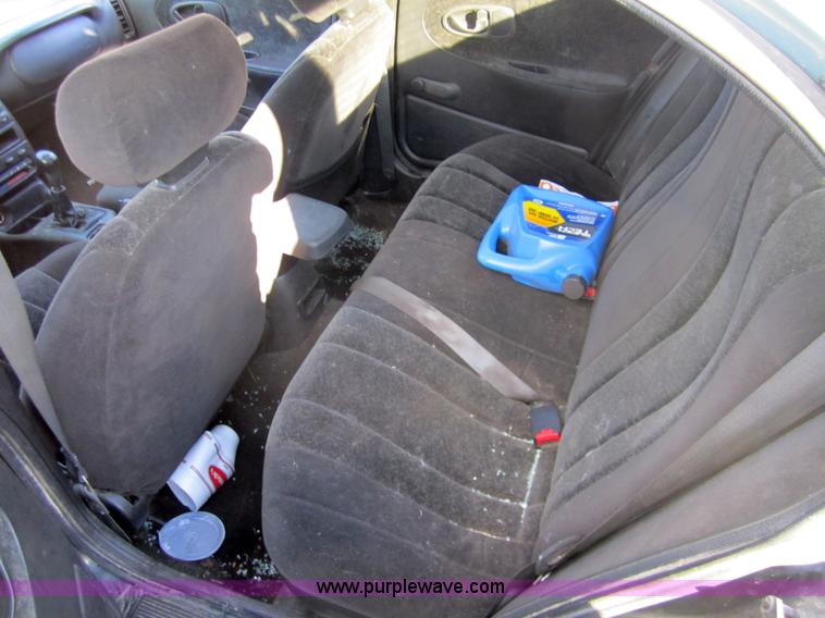 image for item 3316 1997 Saturn SL2