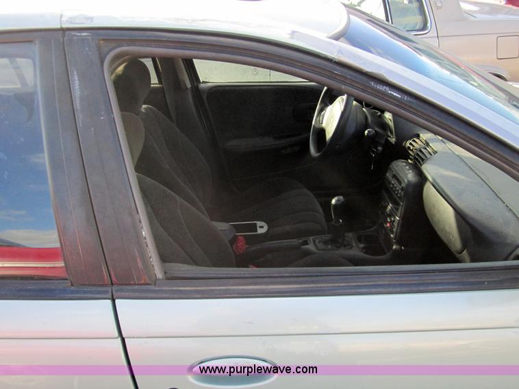 image for item 3316 1997 Saturn SL2