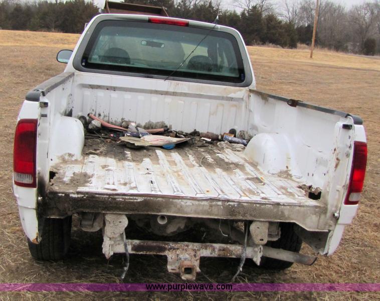 image for item 3582 1998 Ford F250 XL extended cab pickup truck