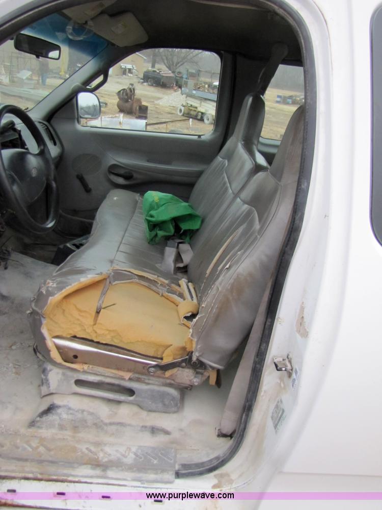 image for item 3582 1998 Ford F250 XL extended cab pickup truck