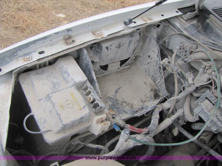 image for item 3582 1998 Ford F250 XL extended cab pickup truck