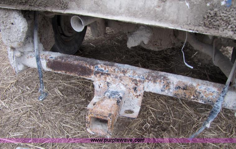 image for item 3582 1998 Ford F250 XL extended cab pickup truck