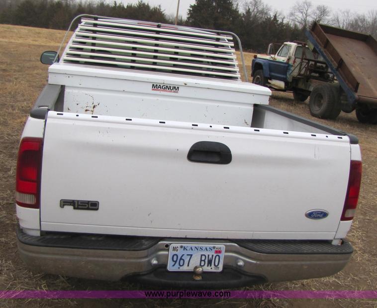 image for item 3587 1997 Ford F150 XL extended cab pickup truck