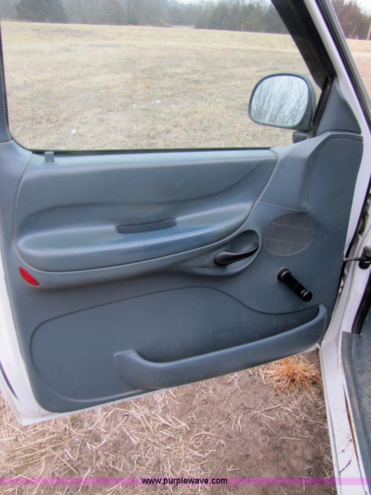 image for item 3587 1997 Ford F150 XL extended cab pickup truck