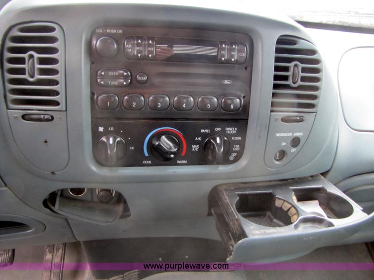 image for item 3587 1997 Ford F150 XL extended cab pickup truck