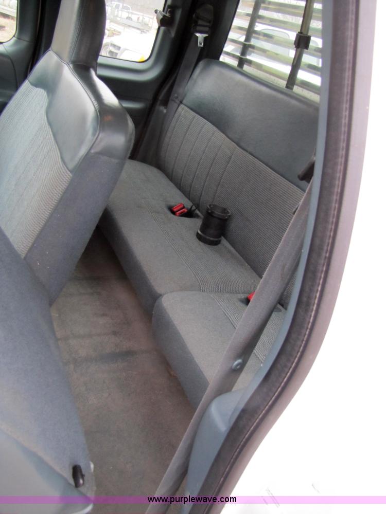 image for item 3587 1997 Ford F150 XL extended cab pickup truck