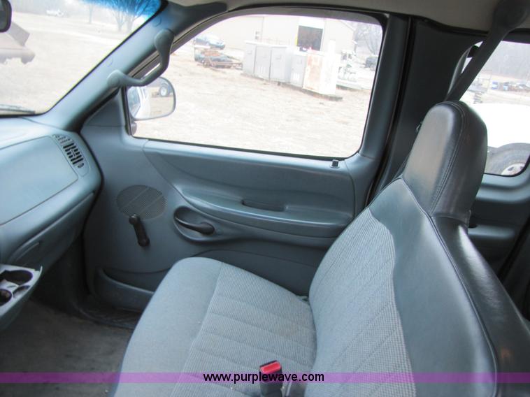 image for item 3587 1997 Ford F150 XL extended cab pickup truck