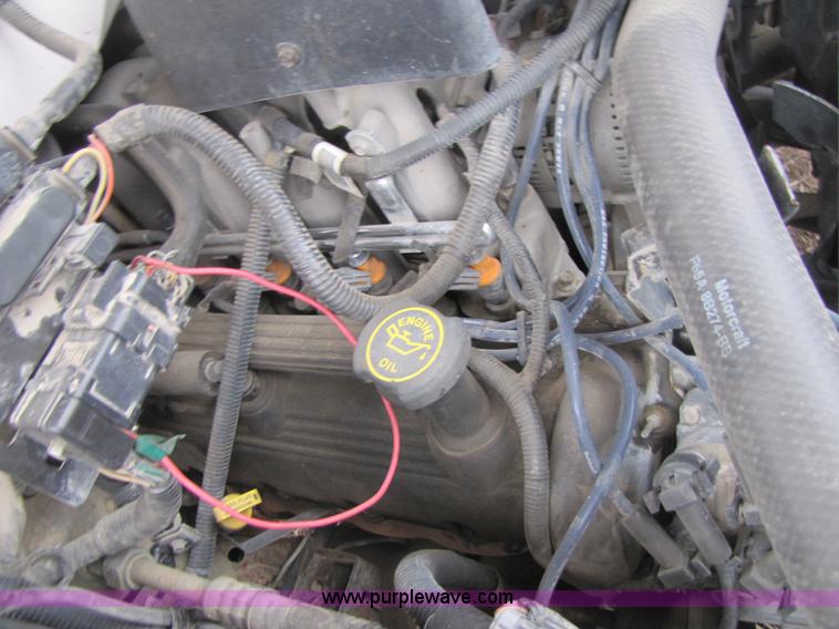 image for item 3587 1997 Ford F150 XL extended cab pickup truck