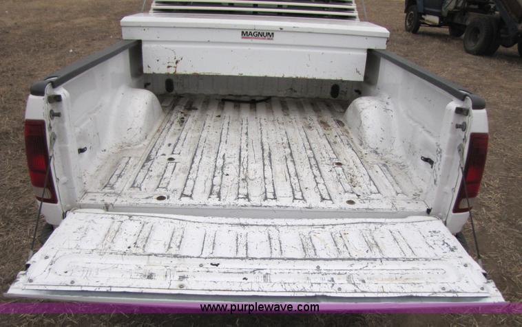 image for item 3587 1997 Ford F150 XL extended cab pickup truck