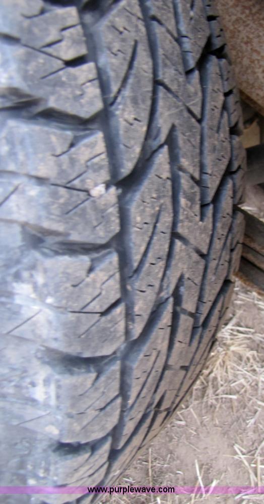 image for item 3587 1997 Ford F150 XL extended cab pickup truck