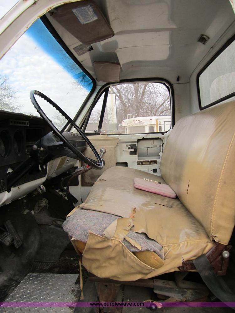 image for item 4348 1981 Chevrolet C70 service truck