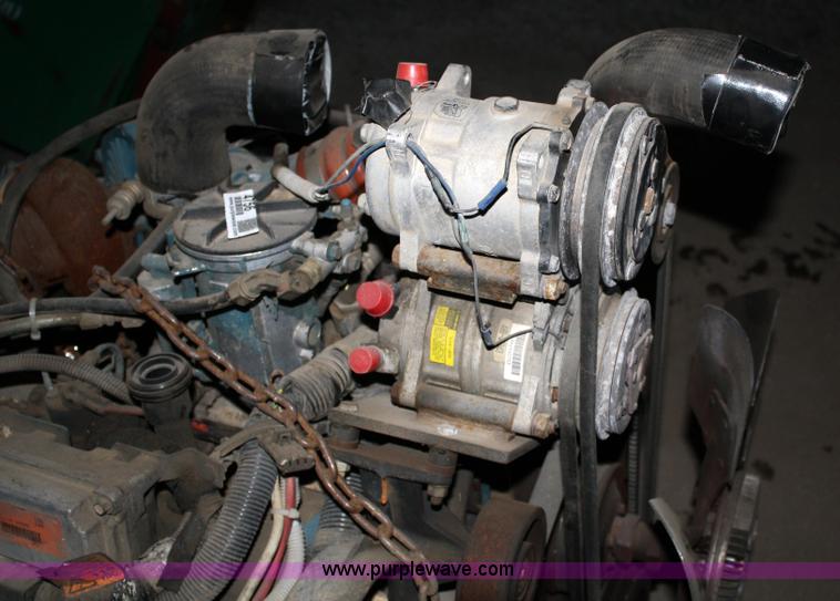 image for item 4756 2000 International B190 190hp diesel engine