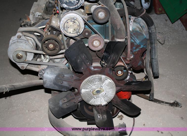 image for item 4756 2000 International B190 190hp diesel engine