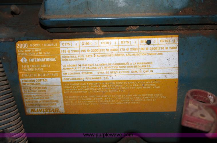 image for item 4756 2000 International B190 190hp diesel engine