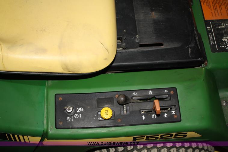 image for item 4778 1995 John Deere F525 lawn mower