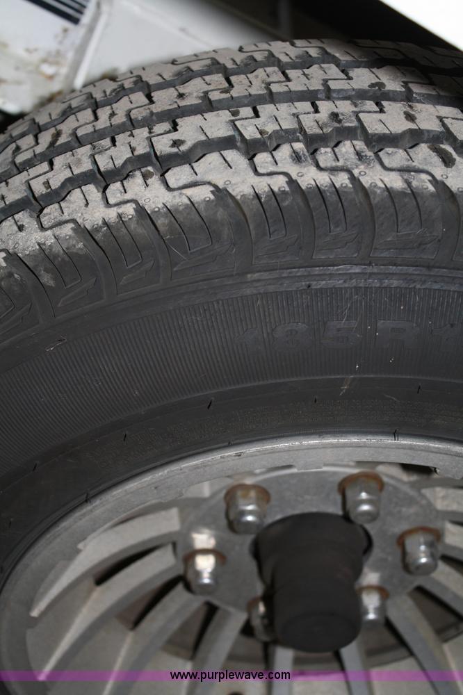 image for item 4787 1998 Kawasaki 1100 ZXi jet ski