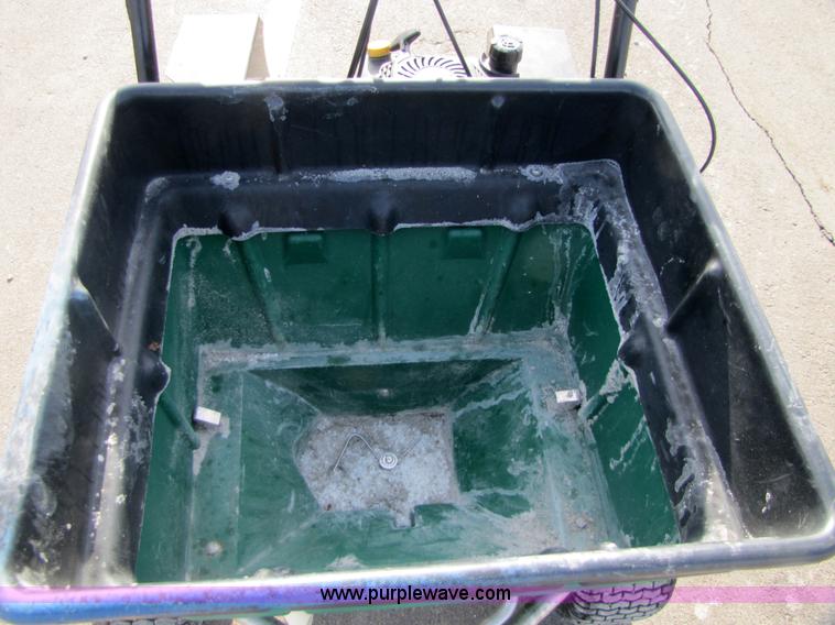 image for item 5150 Lesco commercial plus spreader