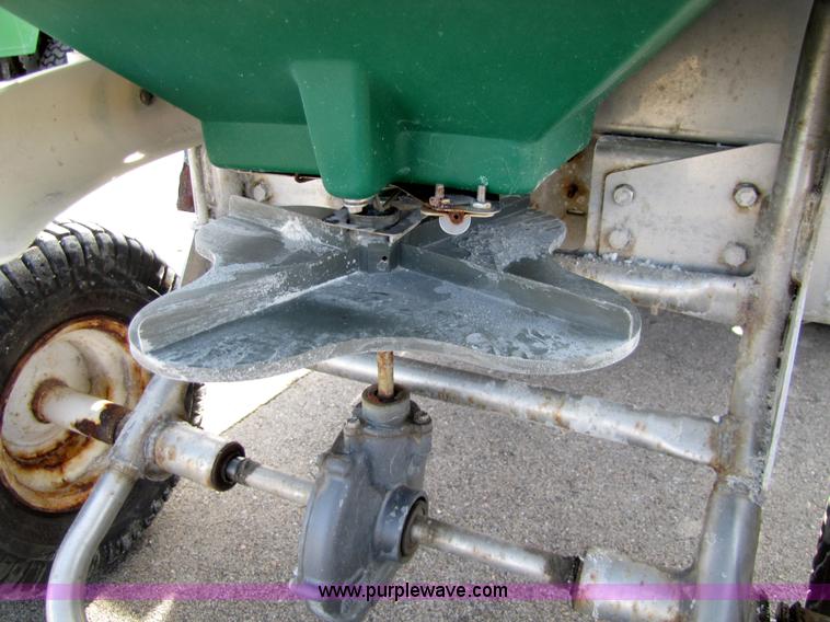 image for item 5150 Lesco commercial plus spreader
