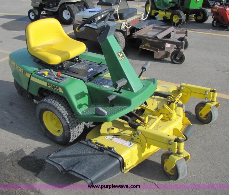 image for item 5153 John Deere F525 riding mower