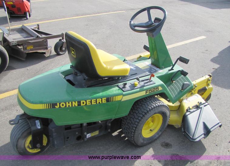image for item 5153 John Deere F525 riding mower