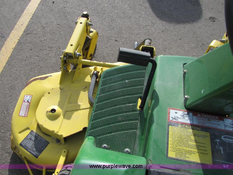 image for item 5153 John Deere F525 riding mower