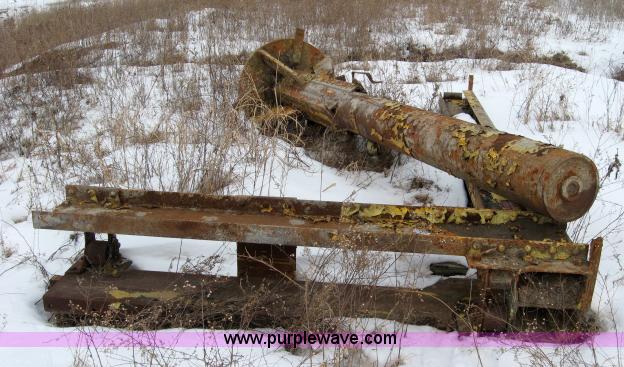 image for item 5578 Stationary shop crane