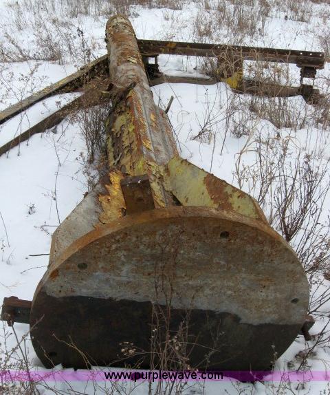 image for item 5578 Stationary shop crane