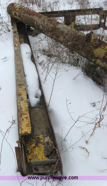 image for item 5578 Stationary shop crane