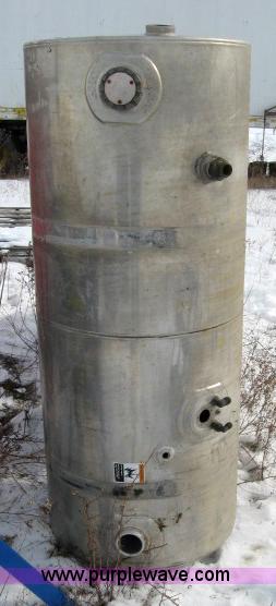 image for item 5580 (4) truck fuel/oil tanks