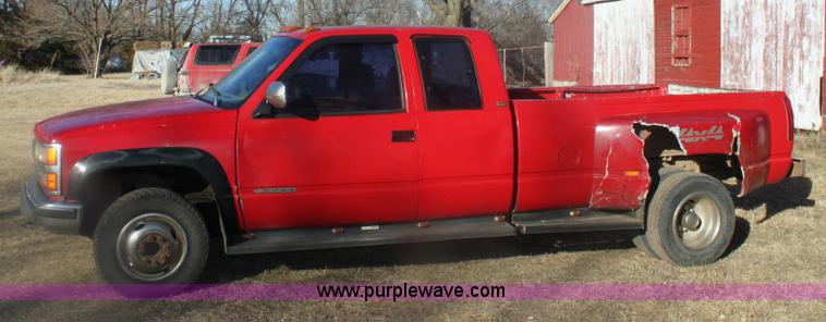 image for item 6342 1992 Chevrolet K3500 Silverado pickup truck