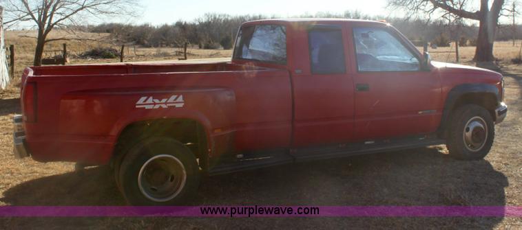 image for item 6342 1992 Chevrolet K3500 Silverado pickup truck