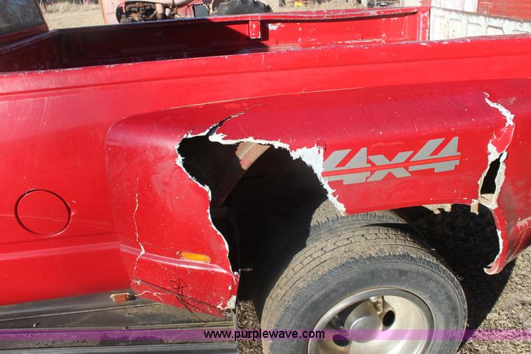 image for item 6342 1992 Chevrolet K3500 Silverado pickup truck