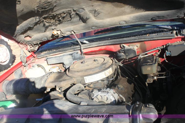 image for item 6342 1992 Chevrolet K3500 Silverado pickup truck