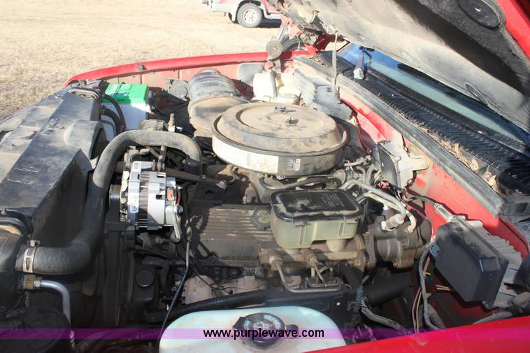 image for item 6342 1992 Chevrolet K3500 Silverado pickup truck