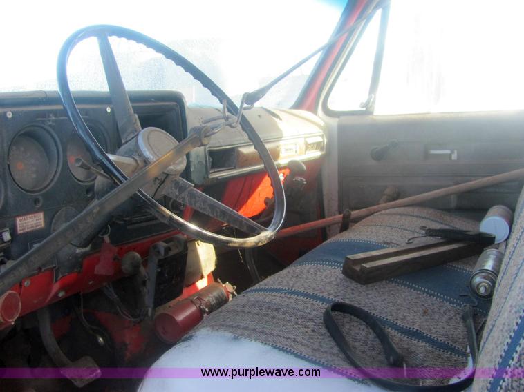 image for item 6831 1976 Chevrolet C60 dump truck