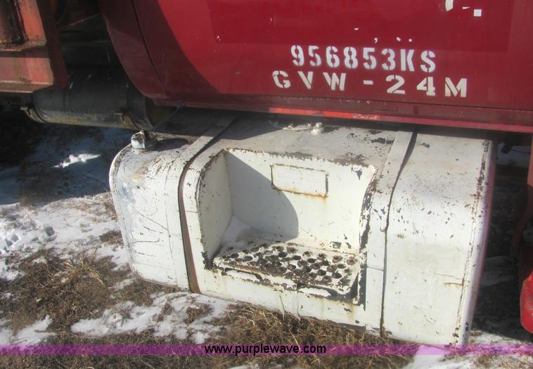 image for item 6831 1976 Chevrolet C60 dump truck