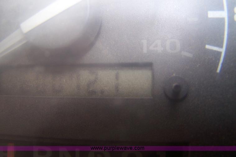 image for item 7331 1994 Ford F150 XL pickup truck