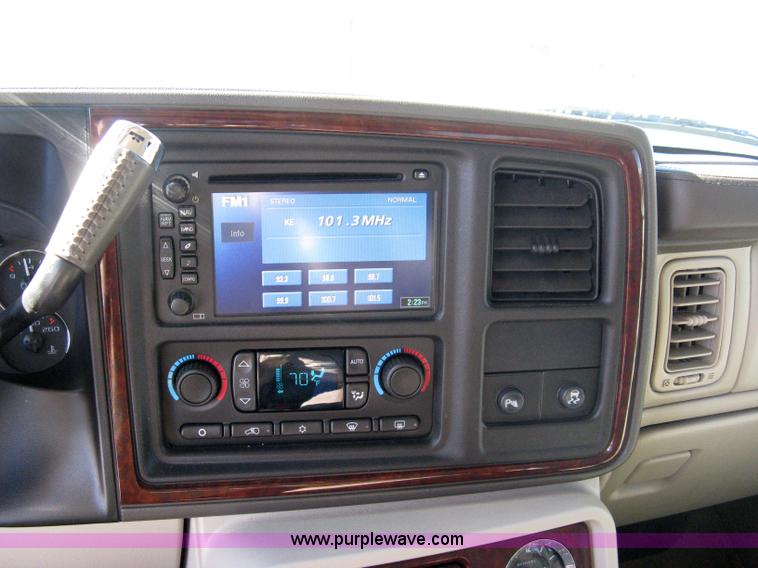 image for item 8179 2006 Cadillac Escalade ESV SUV