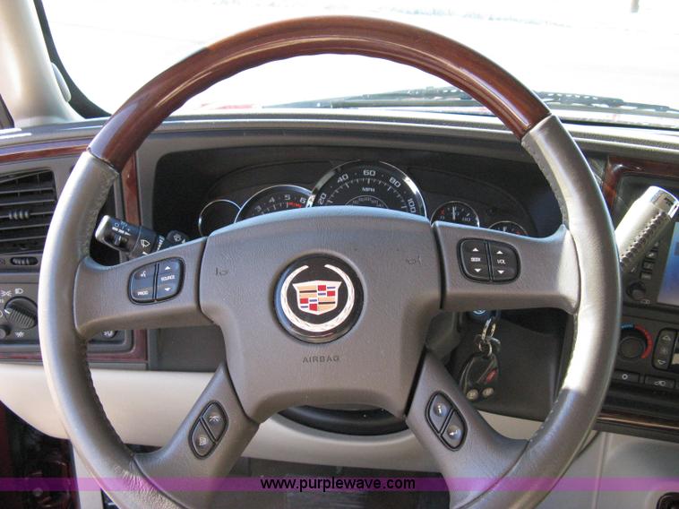 image for item 8179 2006 Cadillac Escalade ESV SUV