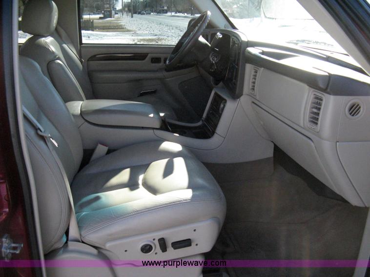 image for item 8179 2006 Cadillac Escalade ESV SUV