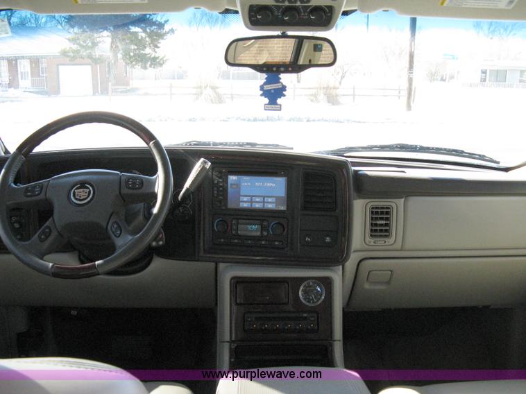 image for item 8179 2006 Cadillac Escalade ESV SUV