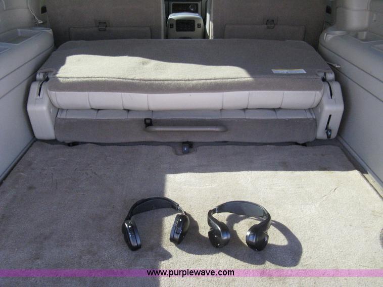 image for item 8179 2006 Cadillac Escalade ESV SUV